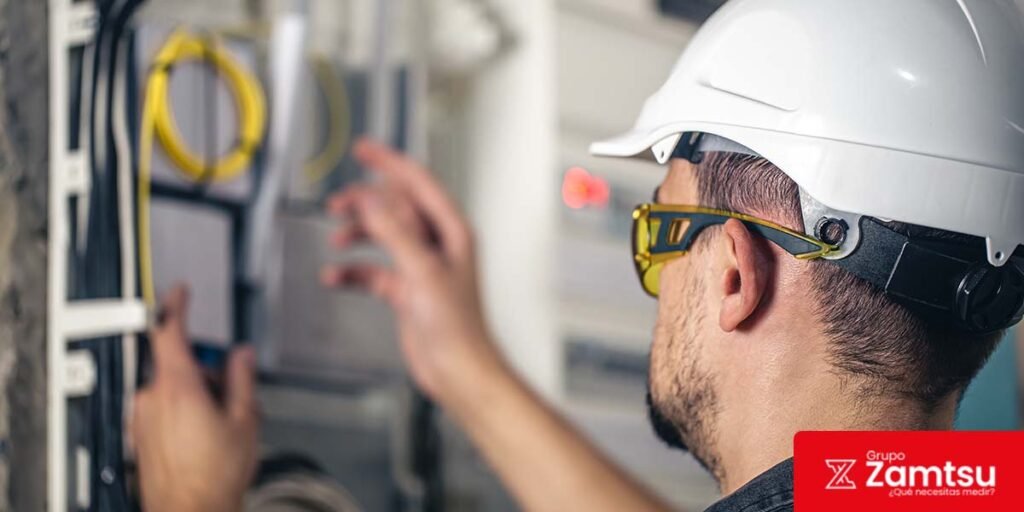 Prevención de accidentes eléctricos en industrias: detectores y protocolos 1 Prevención de accidentes eléctricos en industrias